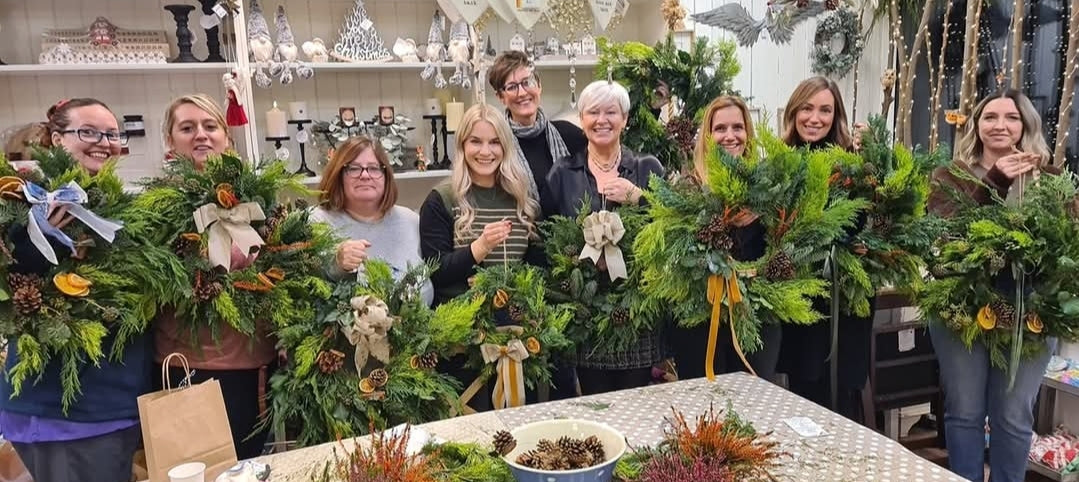 Wreath Making Workshop Monday 24.11.25 6-8pm *DEPOSIT ONLY* Please read description.