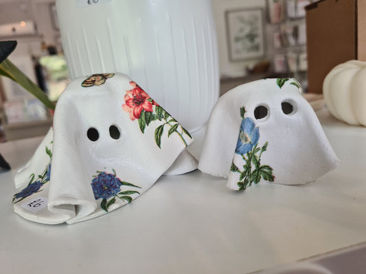 Handmade Clay Ghost, Halloween Home Decoration, 2 sizes available