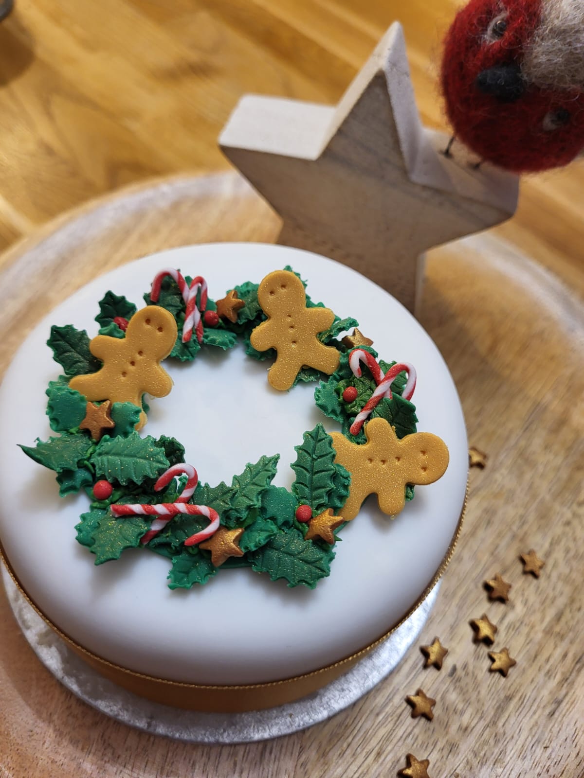 Decorate a Mini Christmas Cake Tuesday 9th December 6pm - 8pm