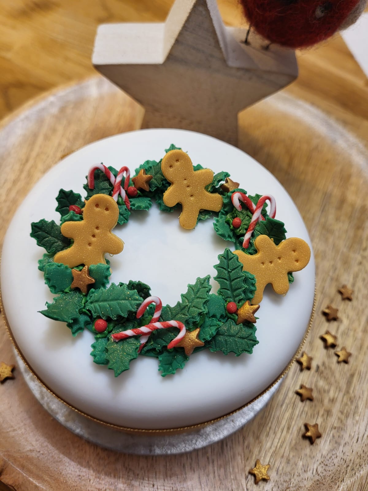 Decorate a Mini Christmas Cake Tuesday 9th December 6pm - 8pm