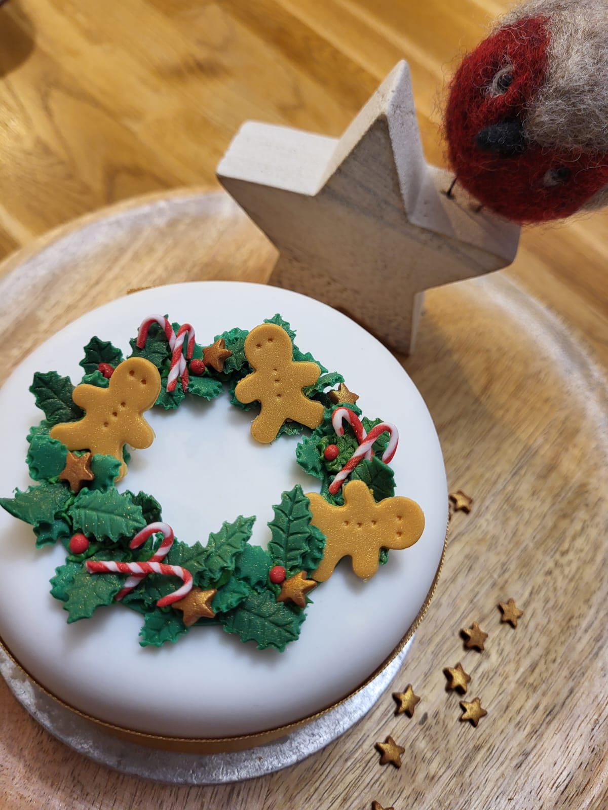 Decorate a Mini Christmas Cake Tuesday 9th December 6pm - 8pm