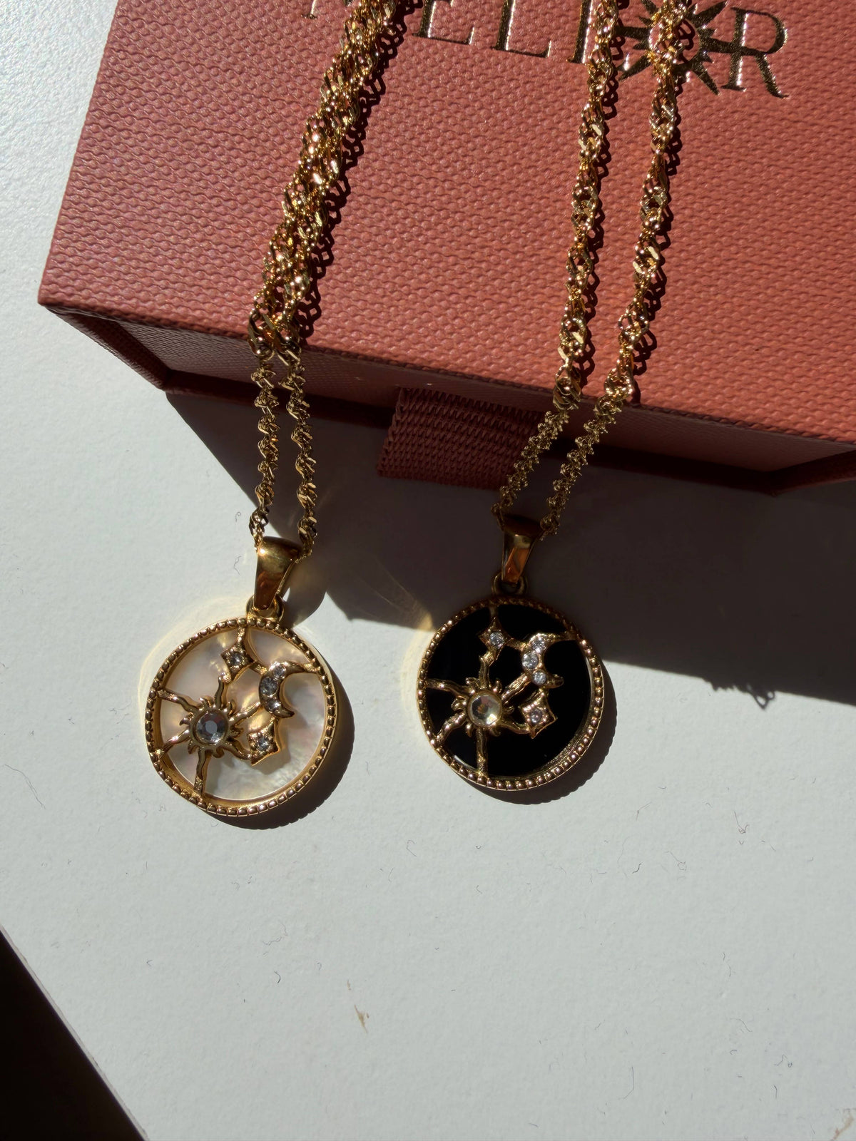 Celestial disc necklace : White
