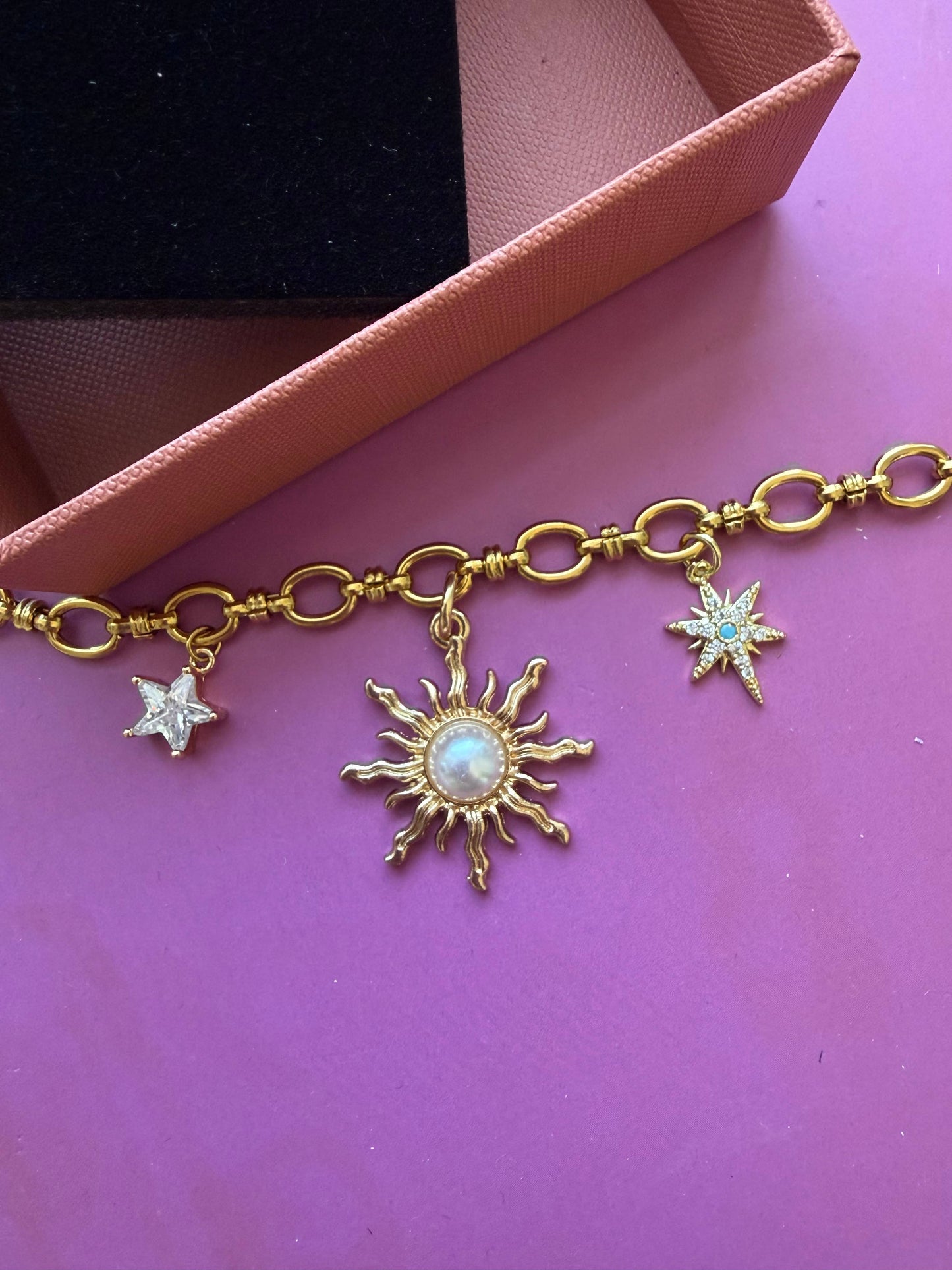 Pearly stars chunky charm necklace 