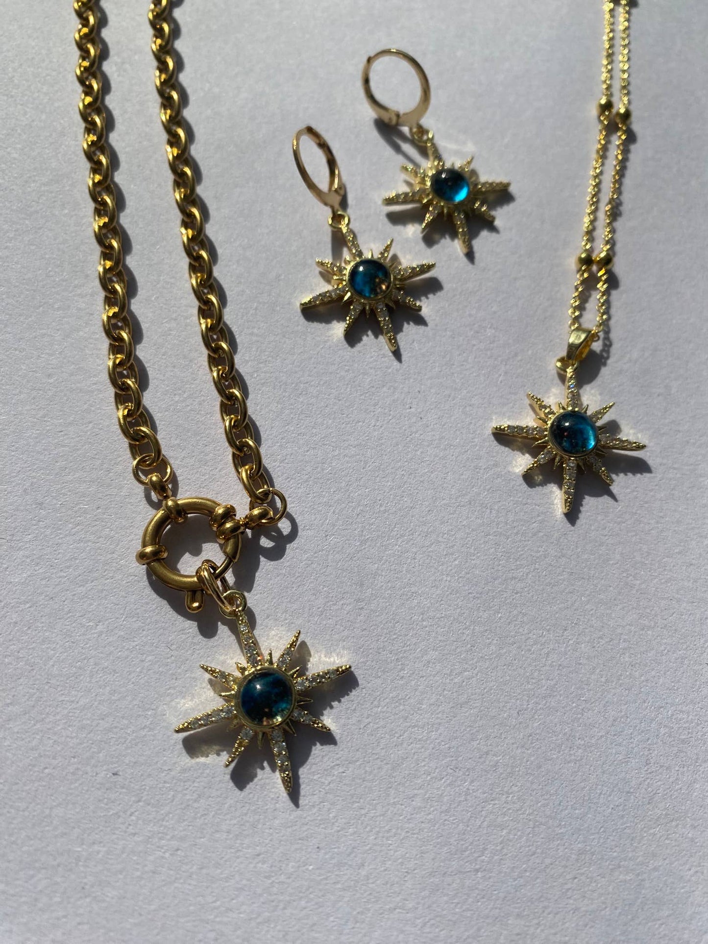 Large star chunky necklace: Chunky O clasp
