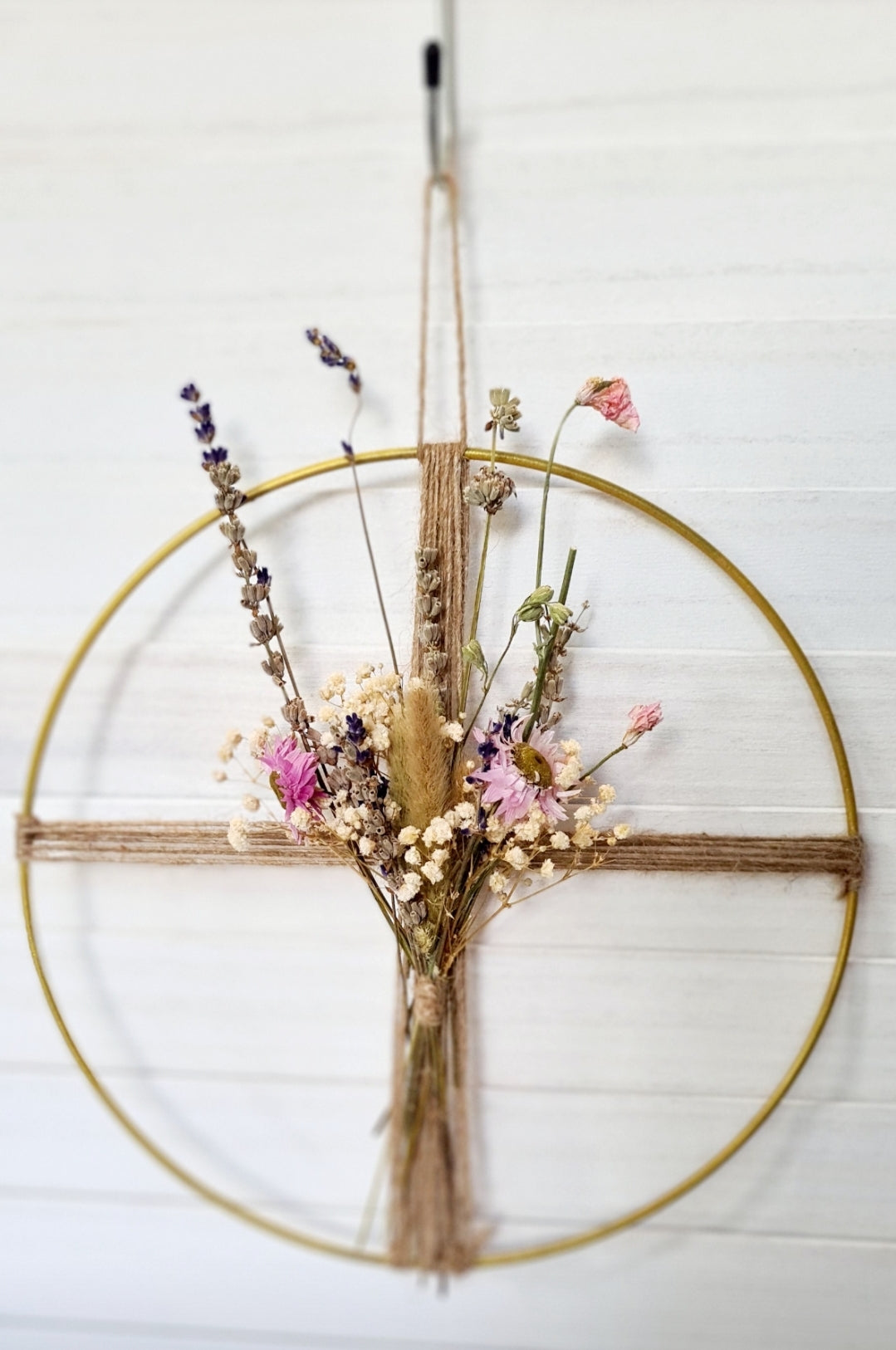 Dried Flower Hoop Workshop Tuesday 25th March 2025 4:15-6:15